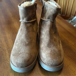 Sherpa lined booties